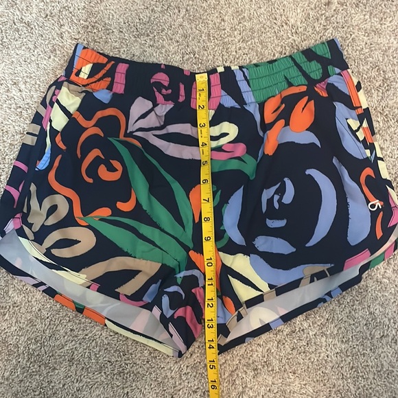 Gap running shorts lined - Picture 7 of 10